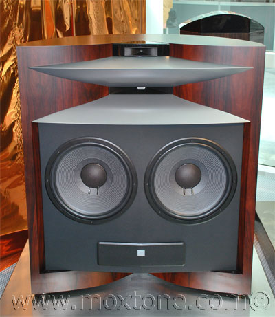 JBL Everest